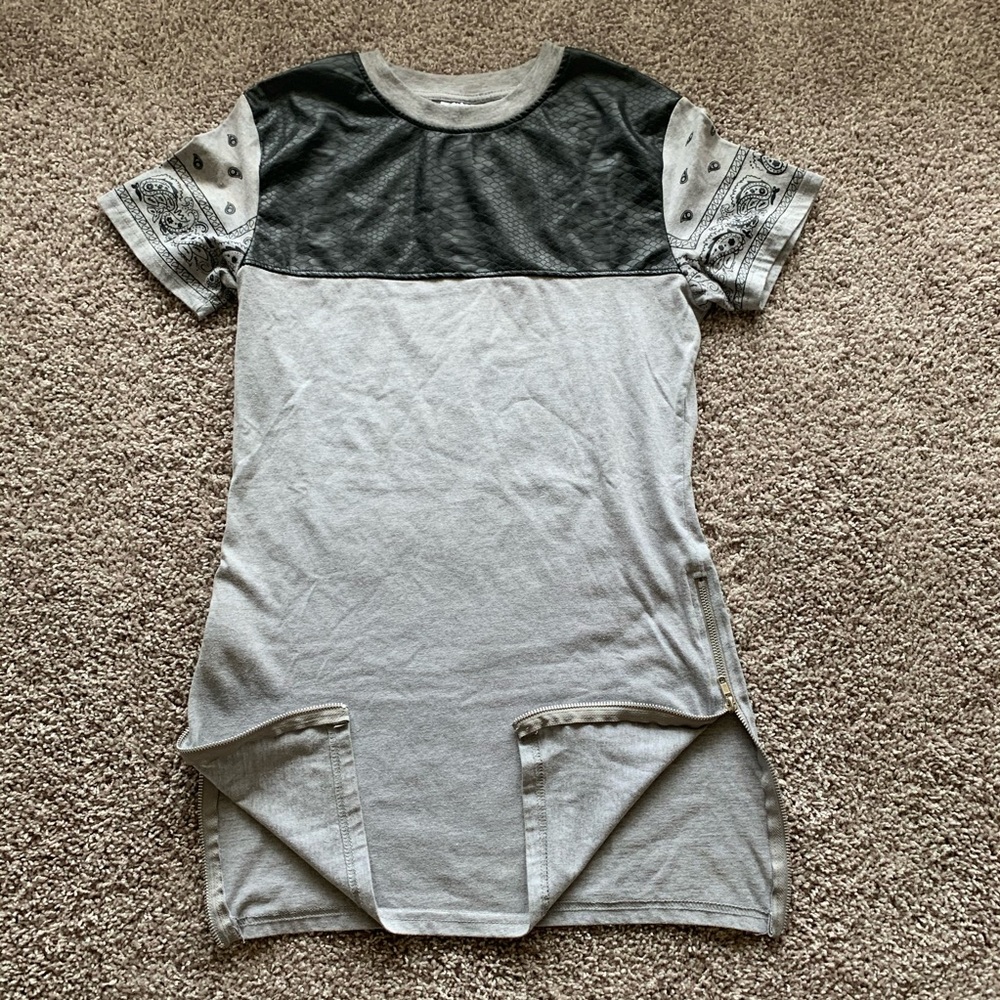 Men’s Snakeskin Tee